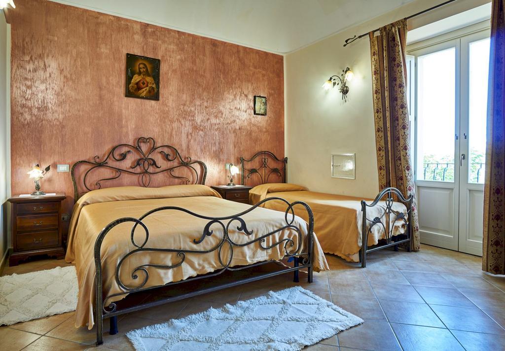 فيلا Agriturismo Conte Ruggero Centuripe المظهر الخارجي الصورة