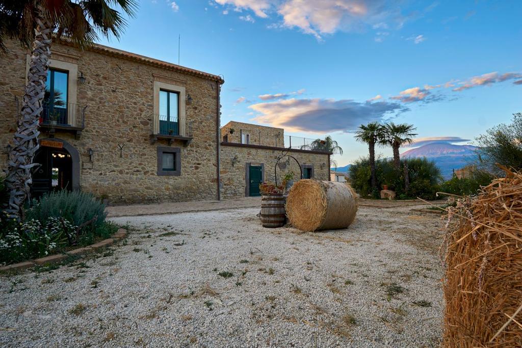 فيلا Agriturismo Conte Ruggero Centuripe المظهر الخارجي الصورة